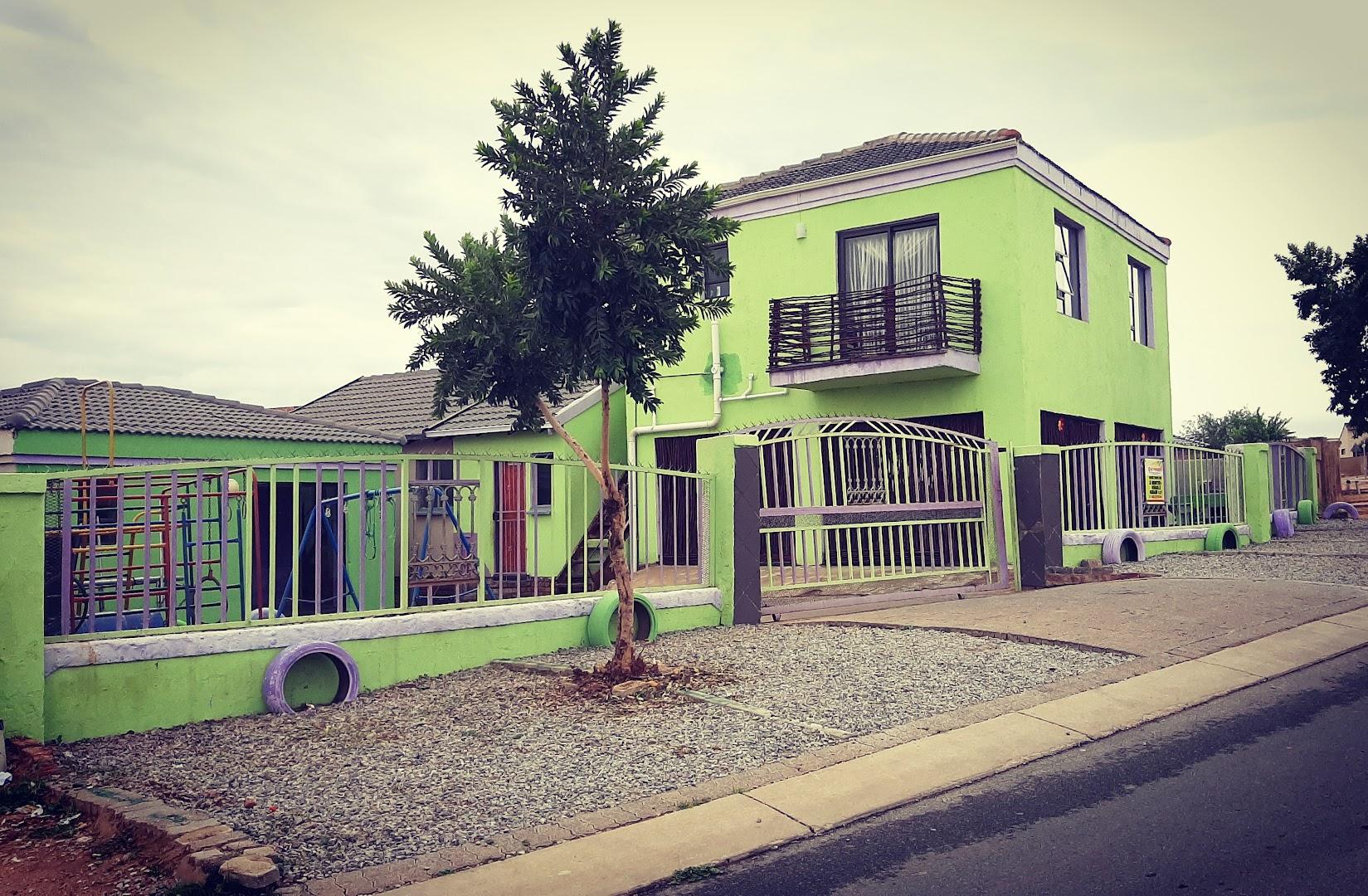 Rivoningo Olieven Academy
