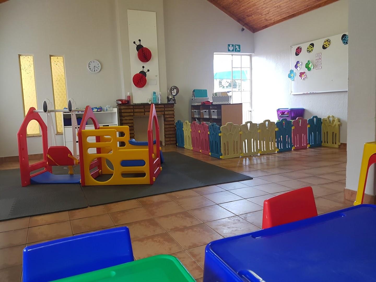 DAGSORG/PRE-PRIMÊR/KLEUTERSKOOL ROOIHUISKRAAL