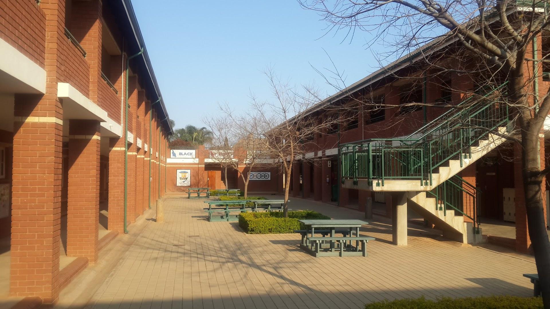 Woodhill College