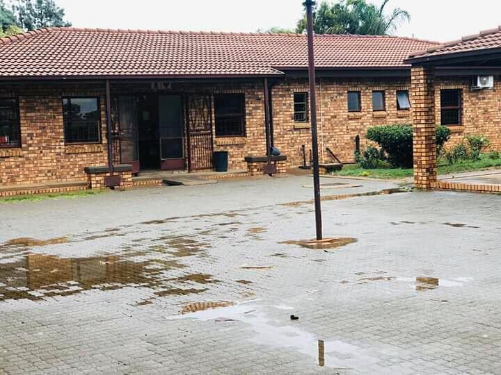 Sikhululekile High School