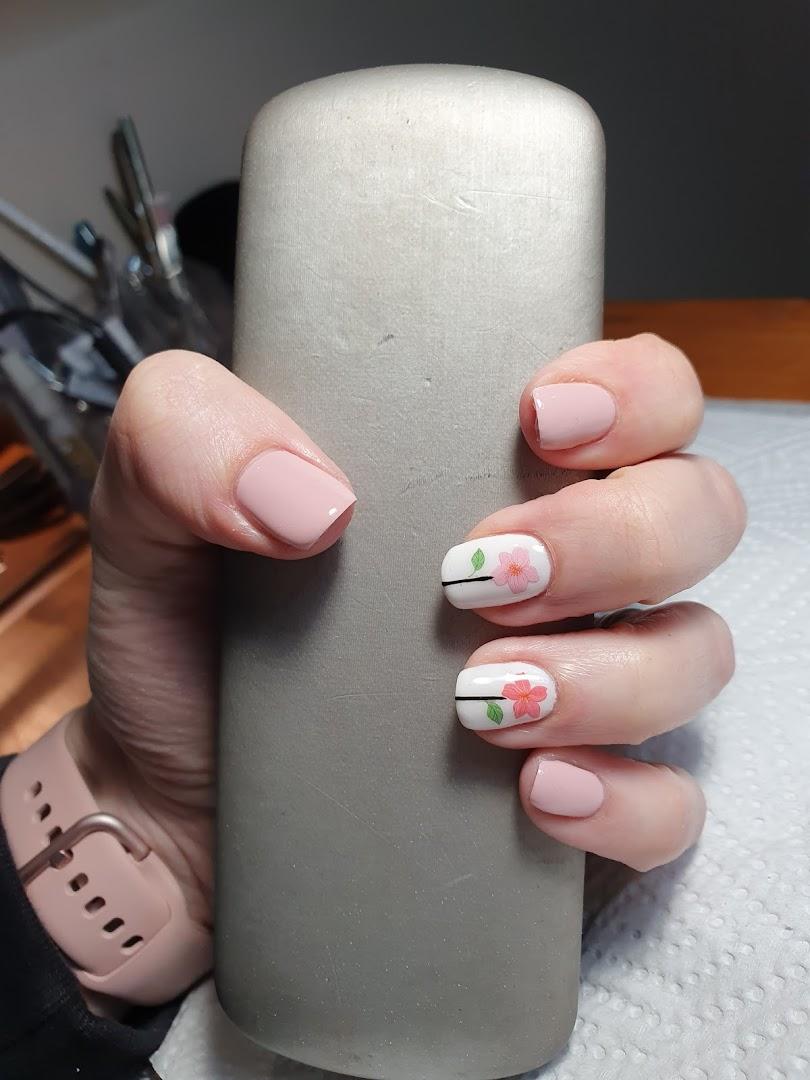 Glow Nail &amp; Beauty Studio