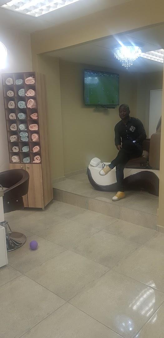Ola's unique nails and spa