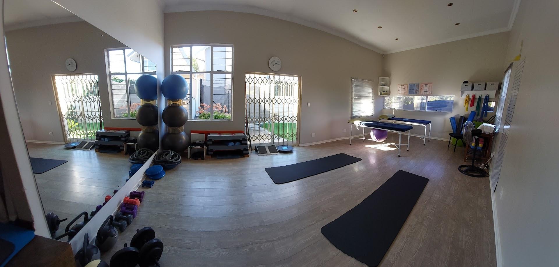 Fititude / Gail Louw Biokineticist