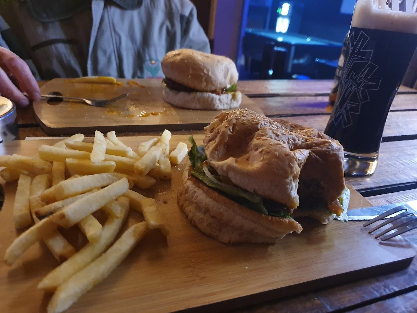 Thirsty's Sports Bar