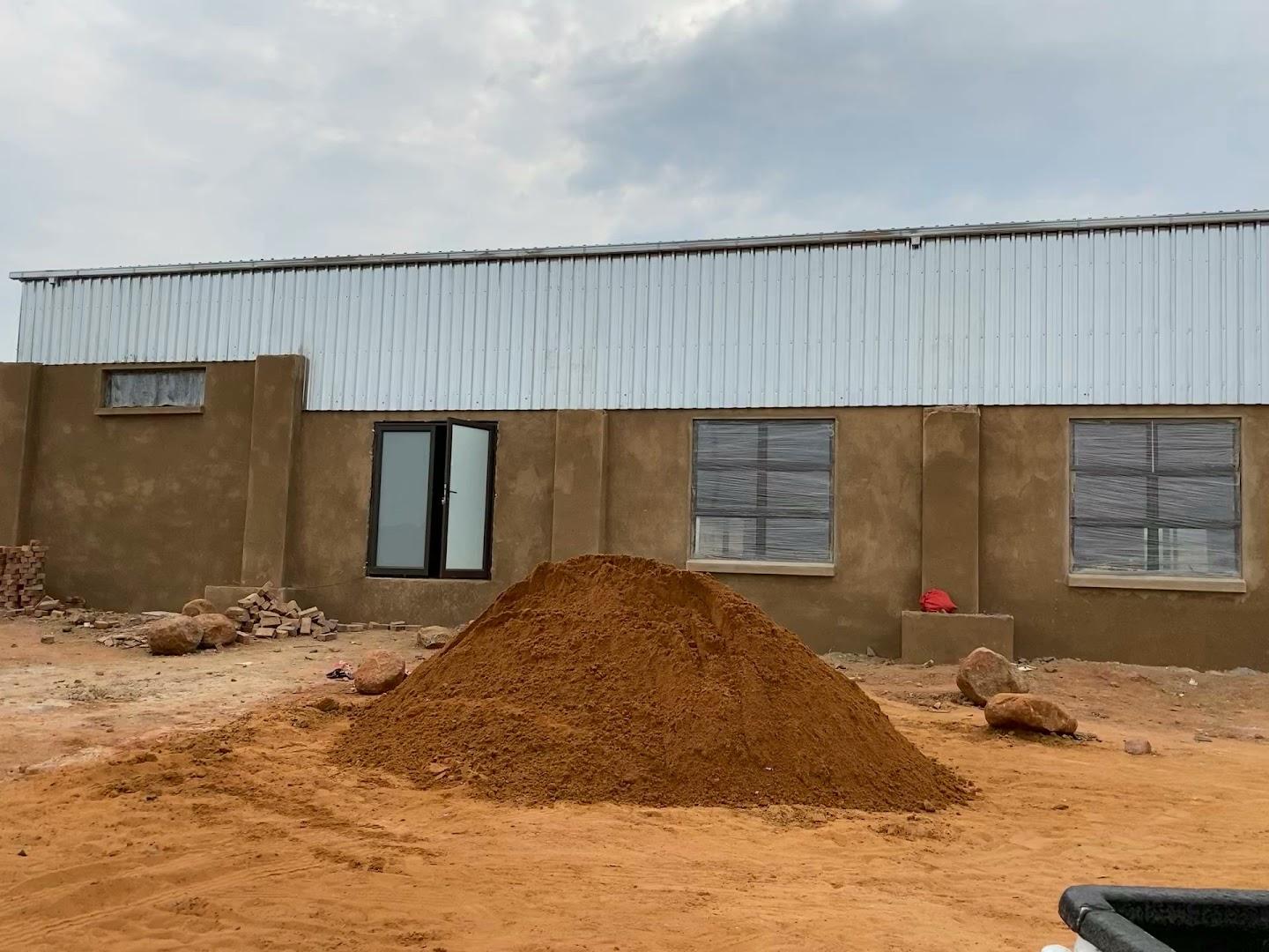 Tlou ya Moletjie glass and aluminum