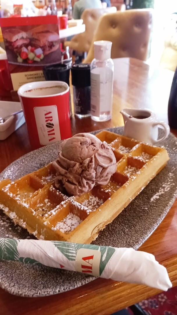 Aroma Gelato &amp; Waffle Lounge