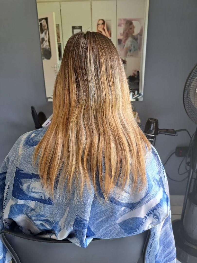 Fabulyn Hair Salon