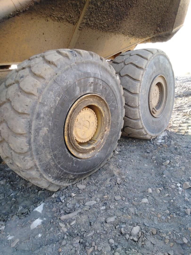 PHATHU TYRES (PTY) LTD