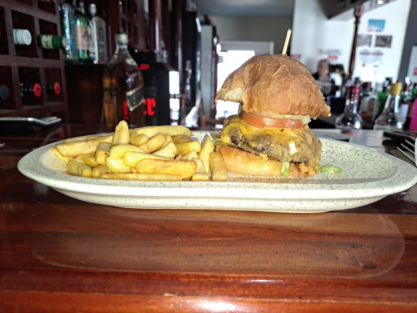 Gellies Pub &amp; Grill