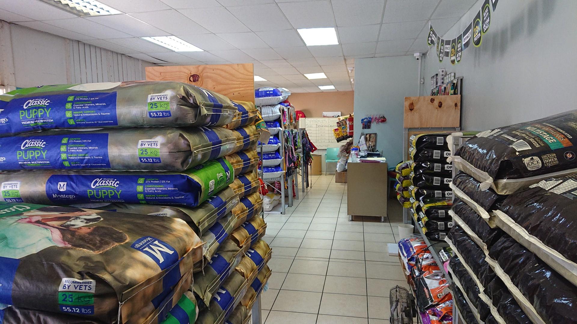 Sparkles Pet shop &amp; Doggy parlour