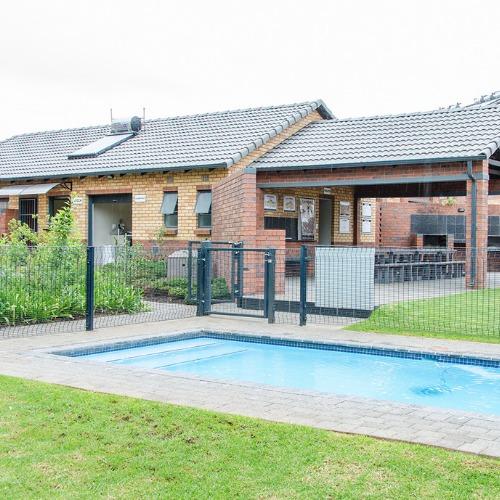 Oxford Heights Apartments (Sold Out)