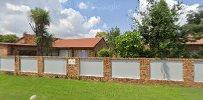 Azlie De Bruin Commercial Estate Agent Chas Everitt