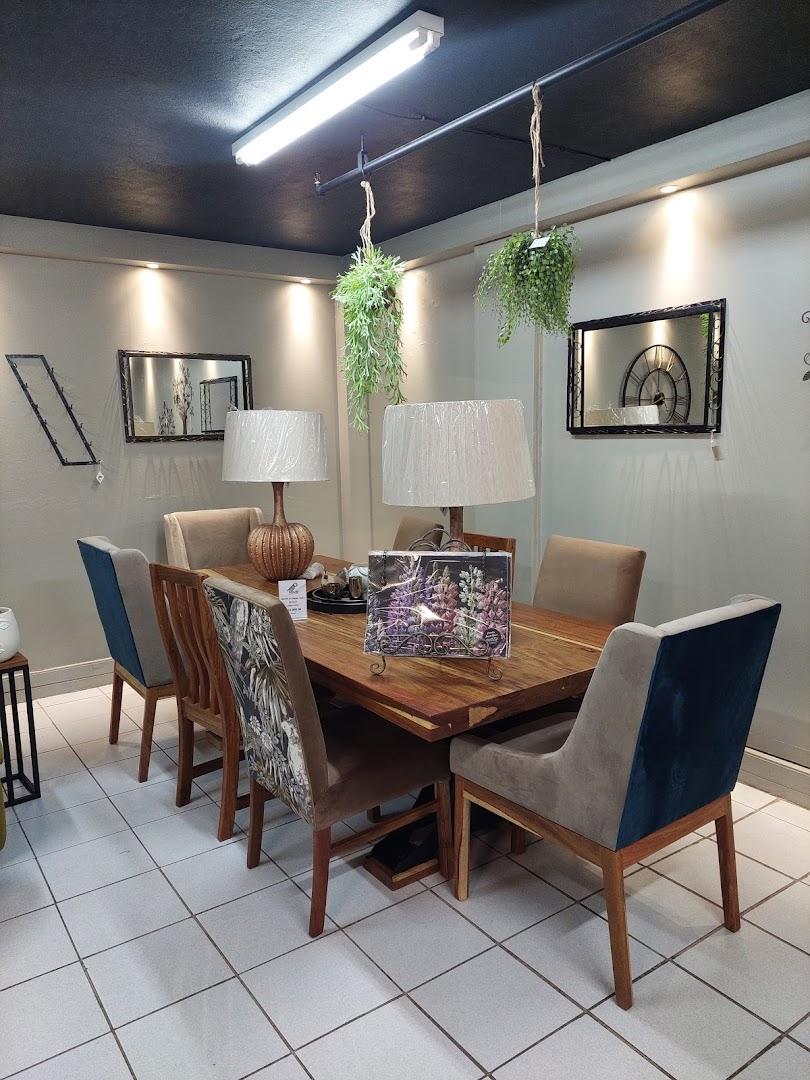 Solid Furniture &amp; Decor