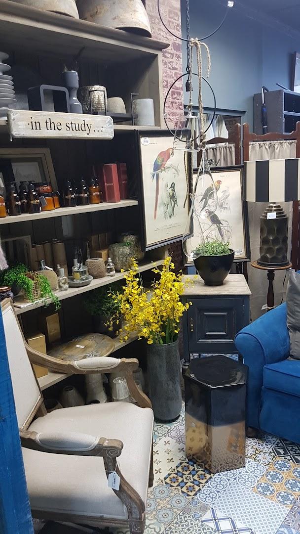Travel And DECOR