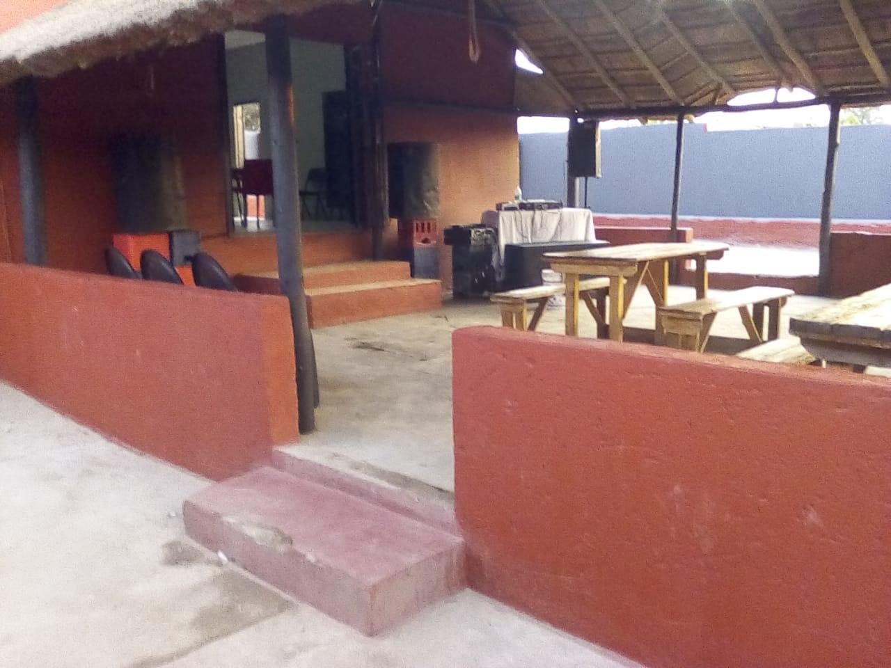Persluv Corner Pub