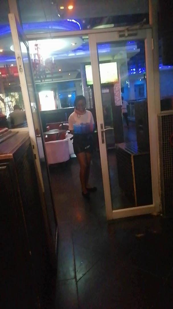 Sunnyside lifestyle lounge