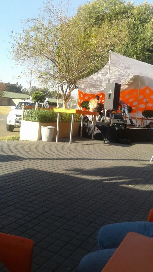 Tsalanang VIP pub