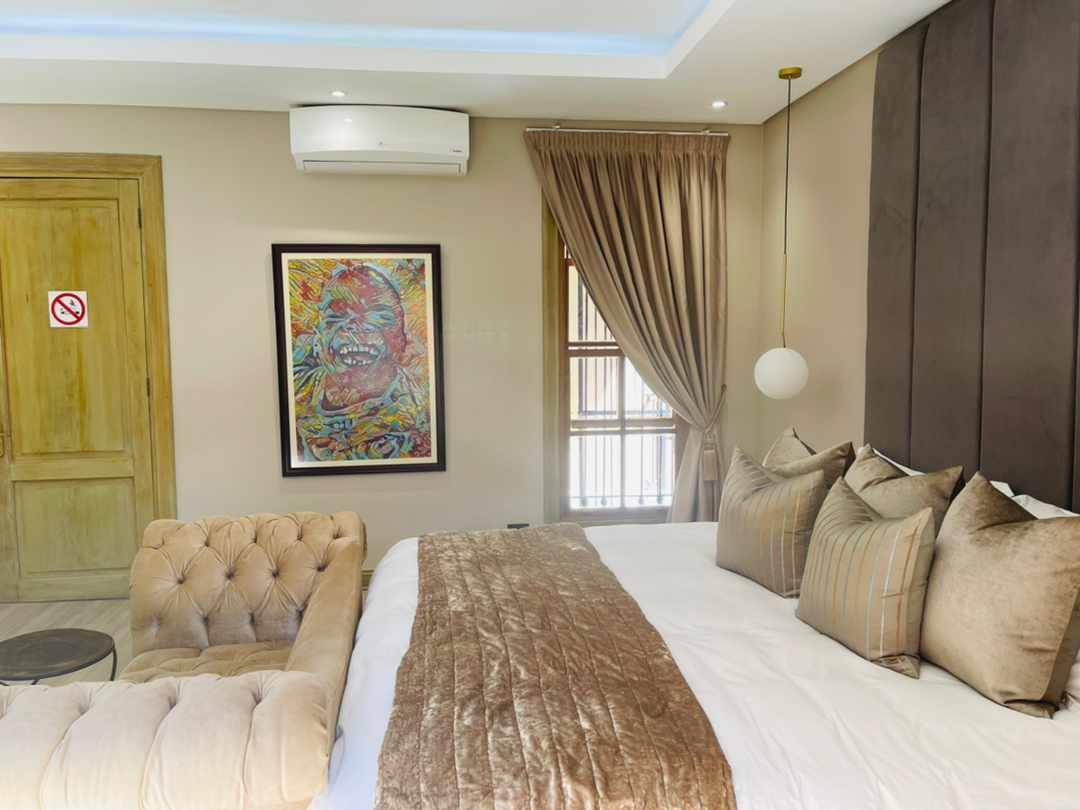La Buena Vida guest House