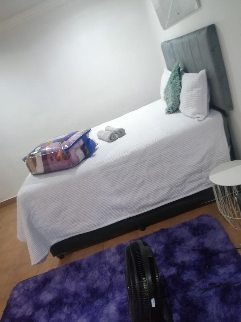 De Palace Guest House