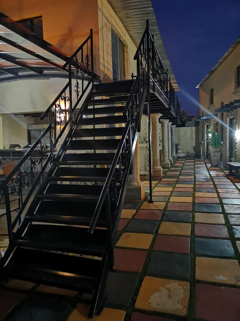 Double Tree Guest House