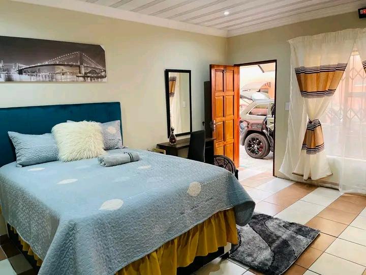 De Palace guest house