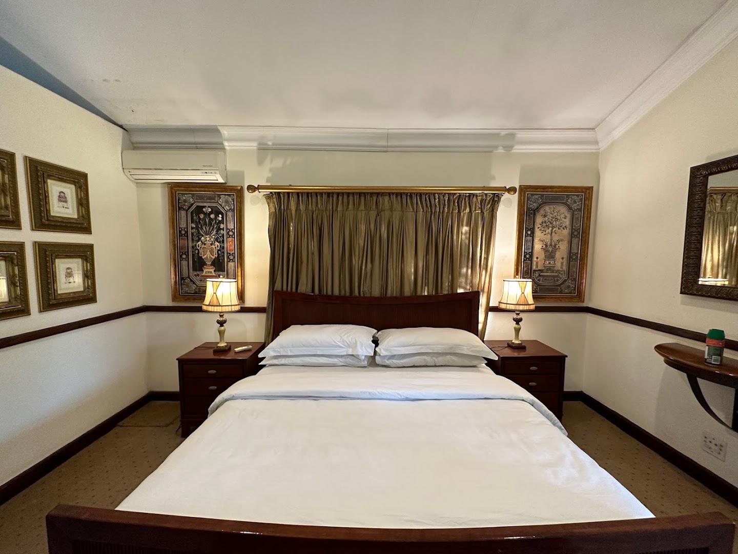 Shades Of Summer Boutique Hotel