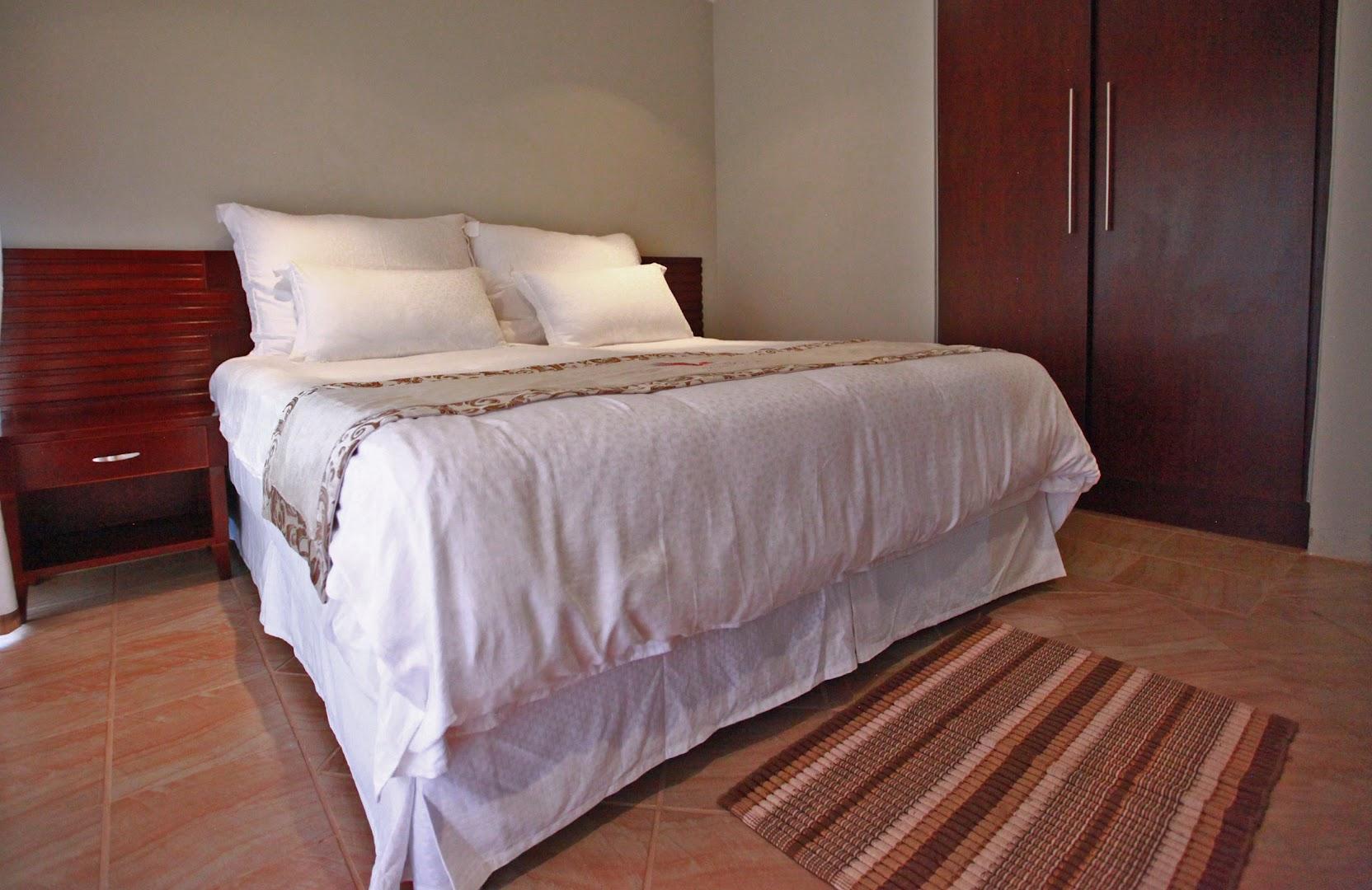 Inkwazi Lodge (3 Star)