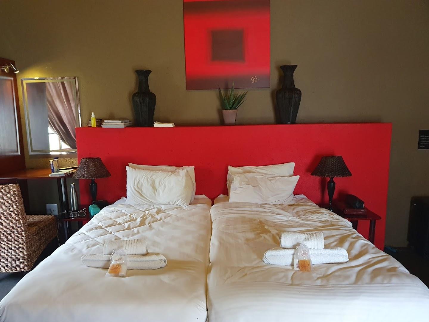 Phahama Lodge (Formerly La Wiida Lodge)