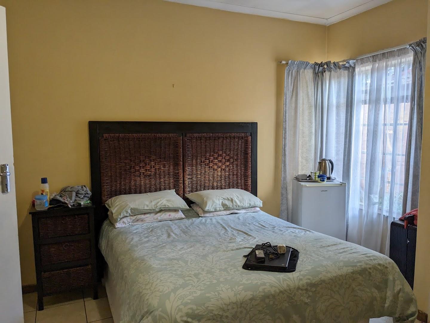 Hazelonz Guest House
