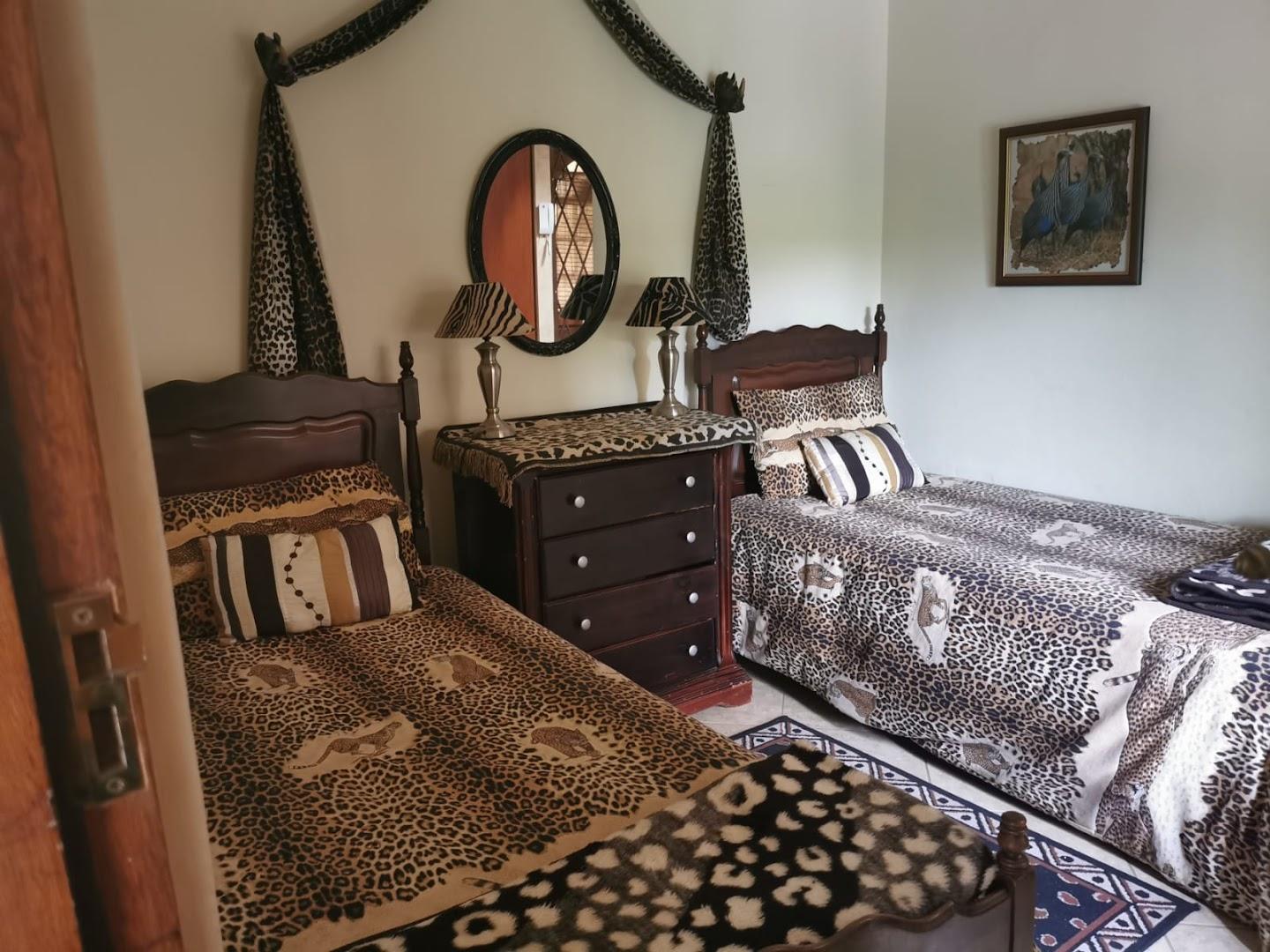 SWAN-LAKE Guesthouse