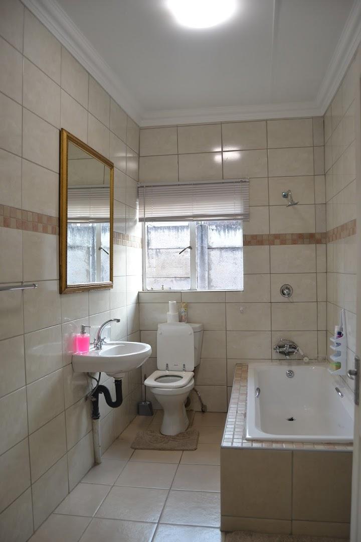 Green Grove Villa