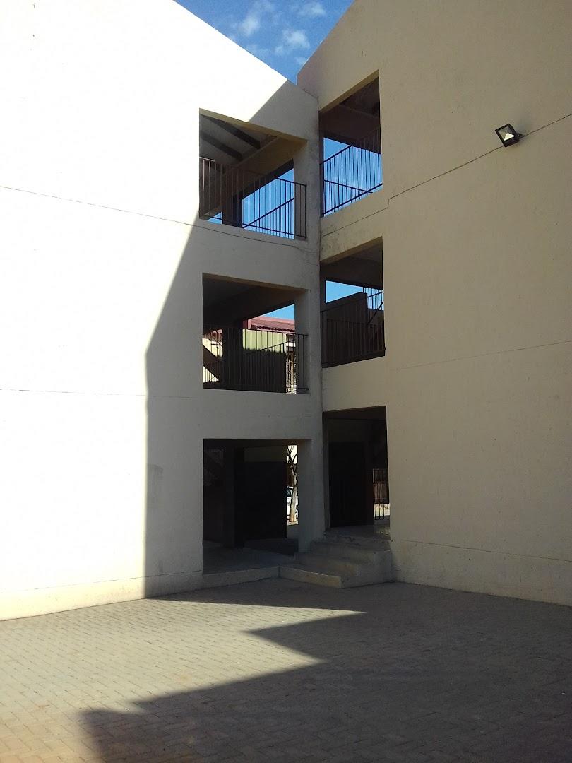 Tut Varsity-lodge