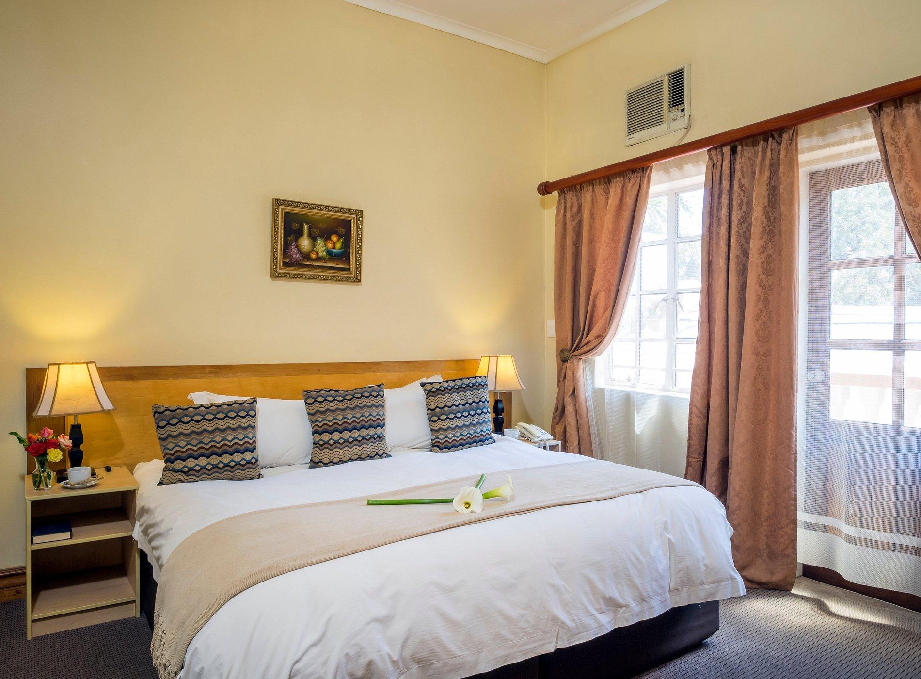 The Elegant Lodge
