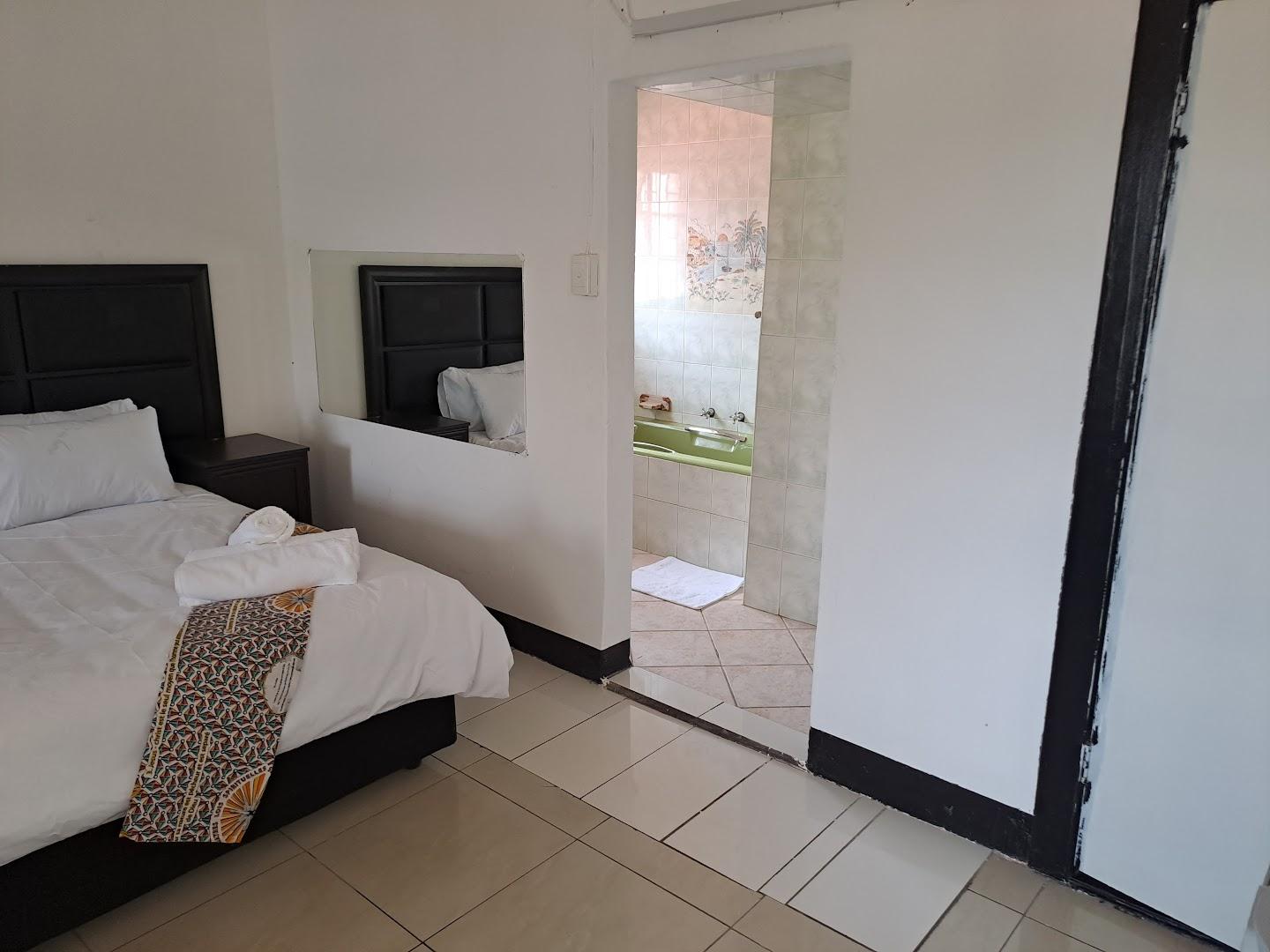 Yebo Gogo GuestHouse Colbyn.