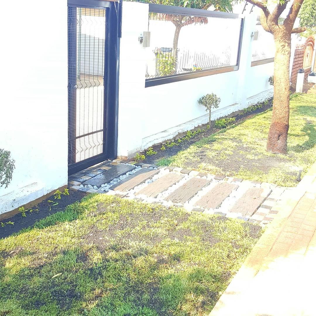 Hlangu's Apartments