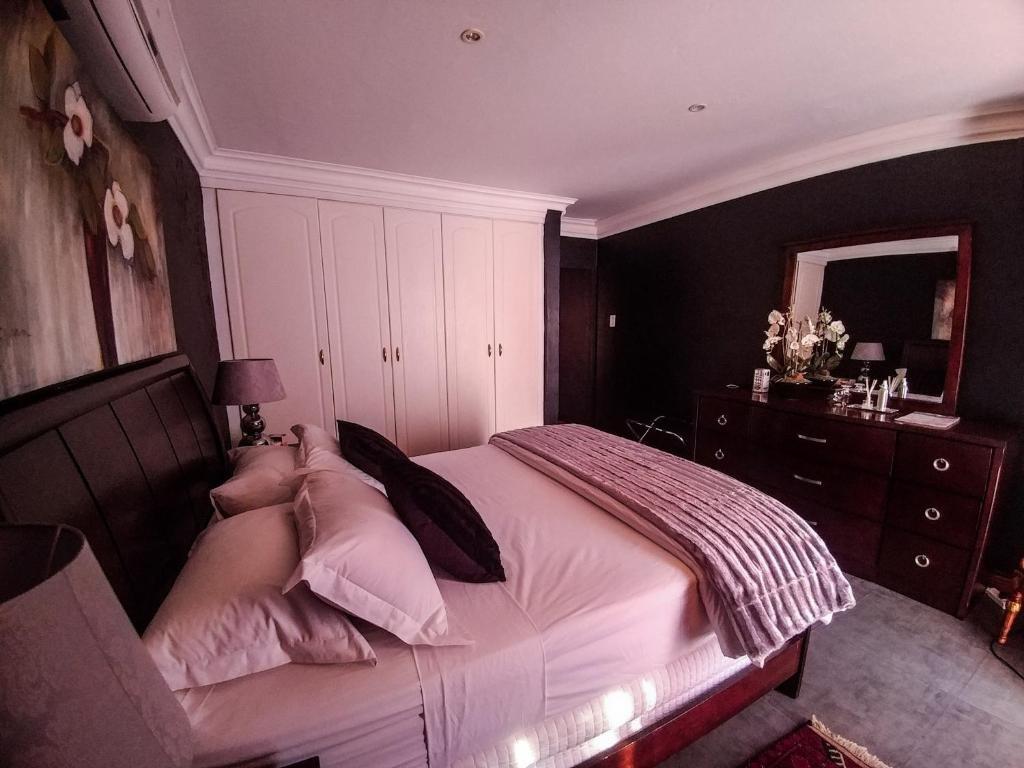 casadeross guest house