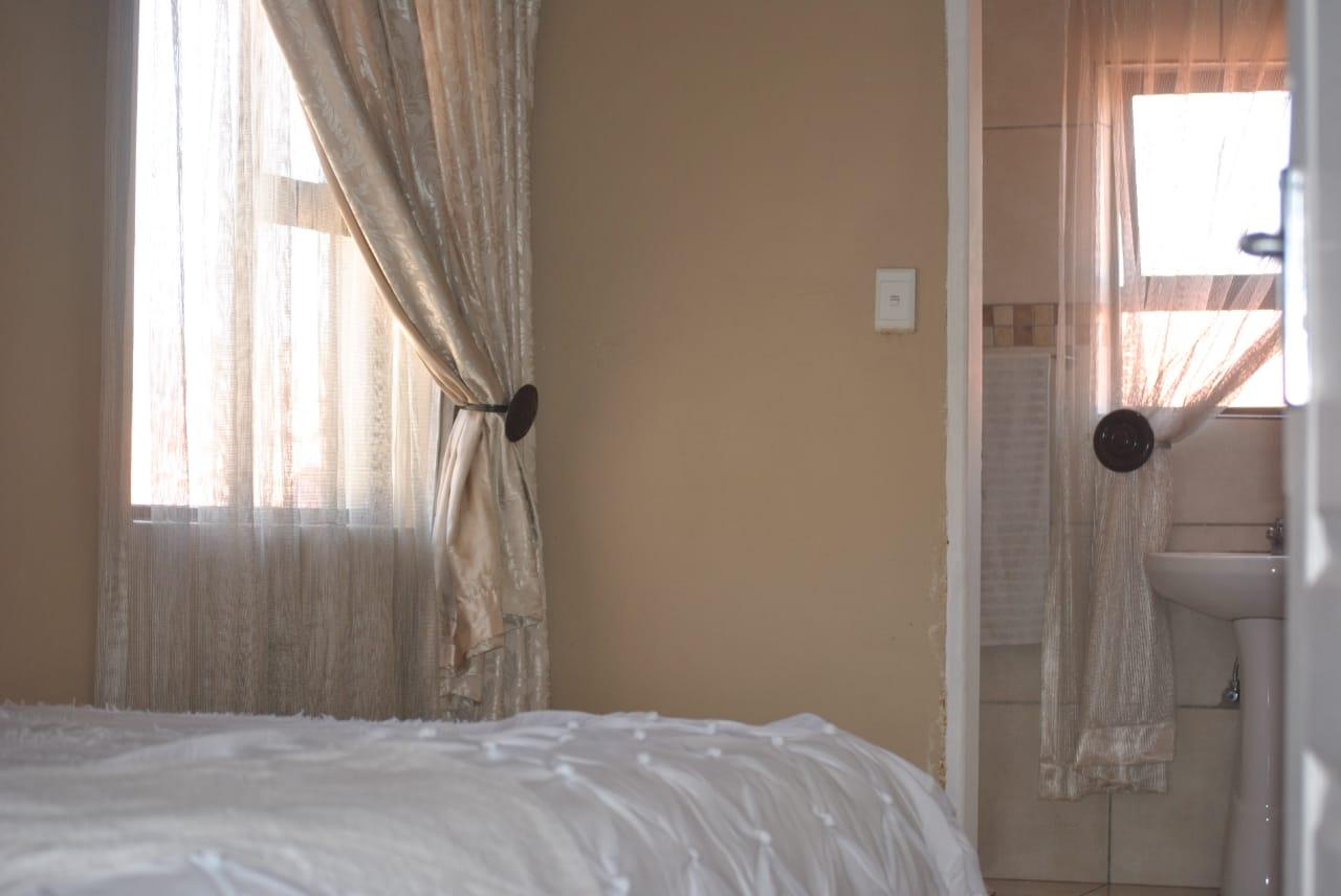 Moroka Nnote Guest House