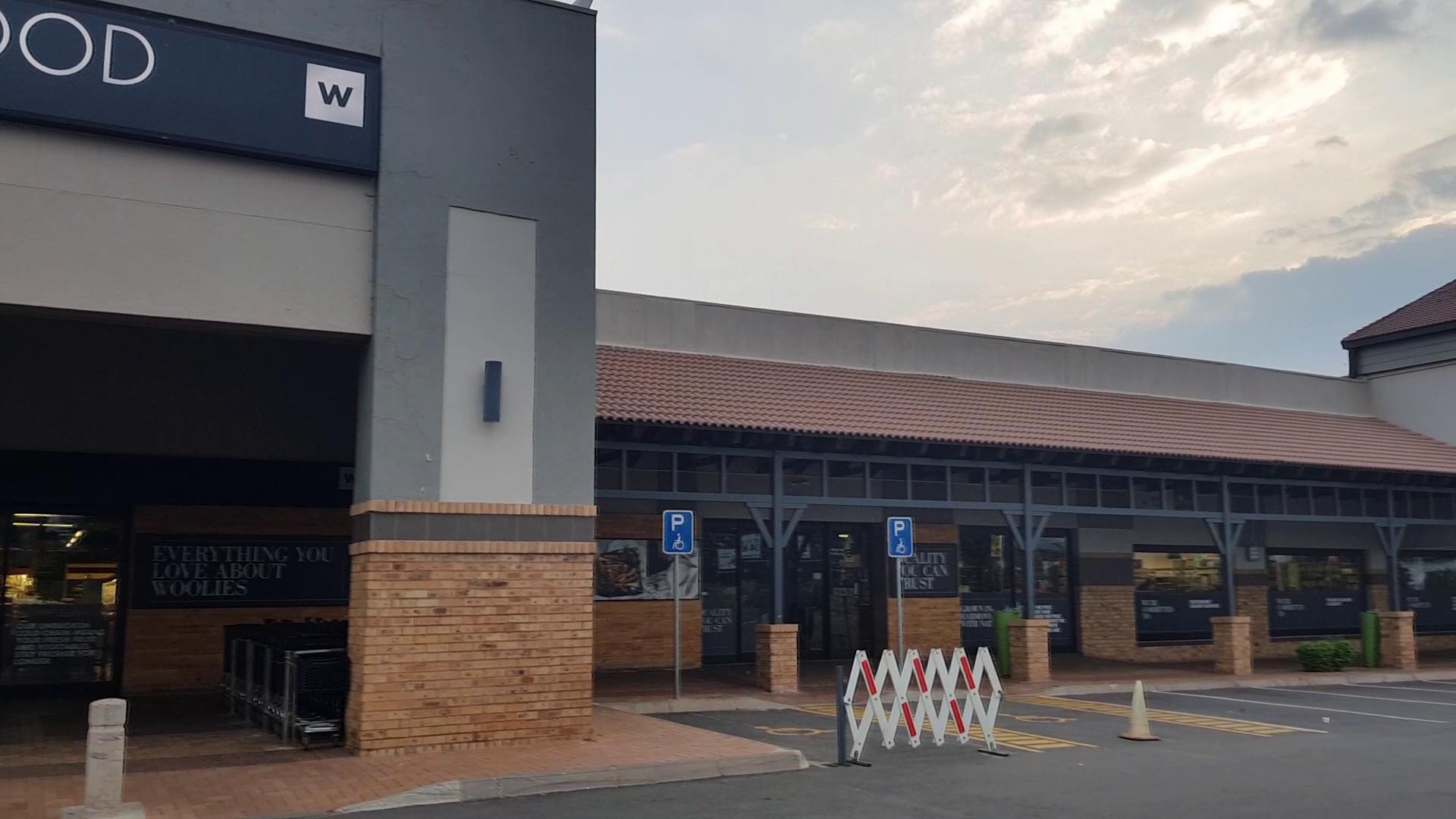 Woolworths Hazeldean Square