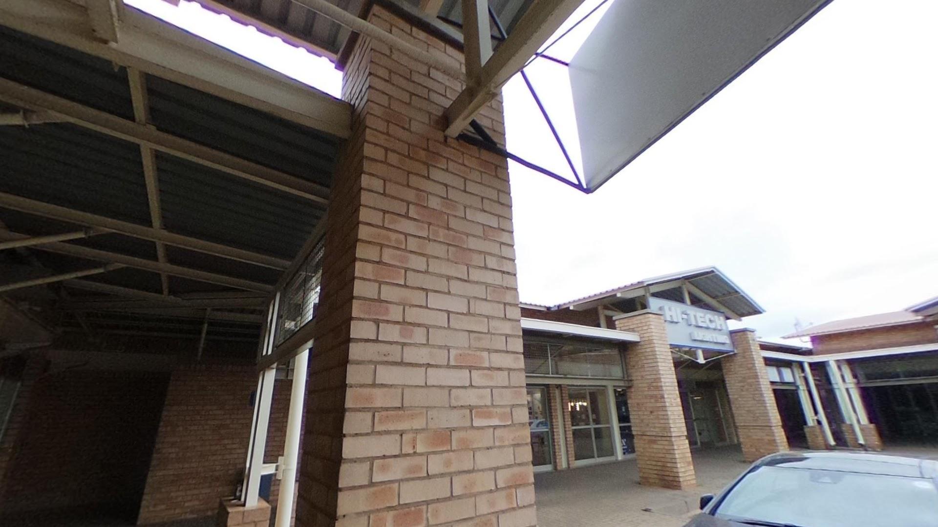 Atterbury Decor