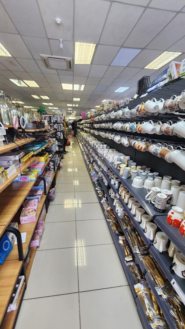 Newland Accessories - Montana Park