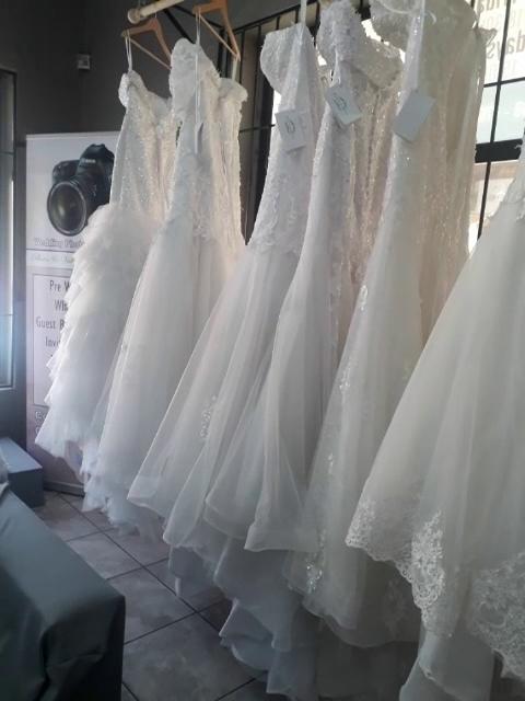 Brides N' More
