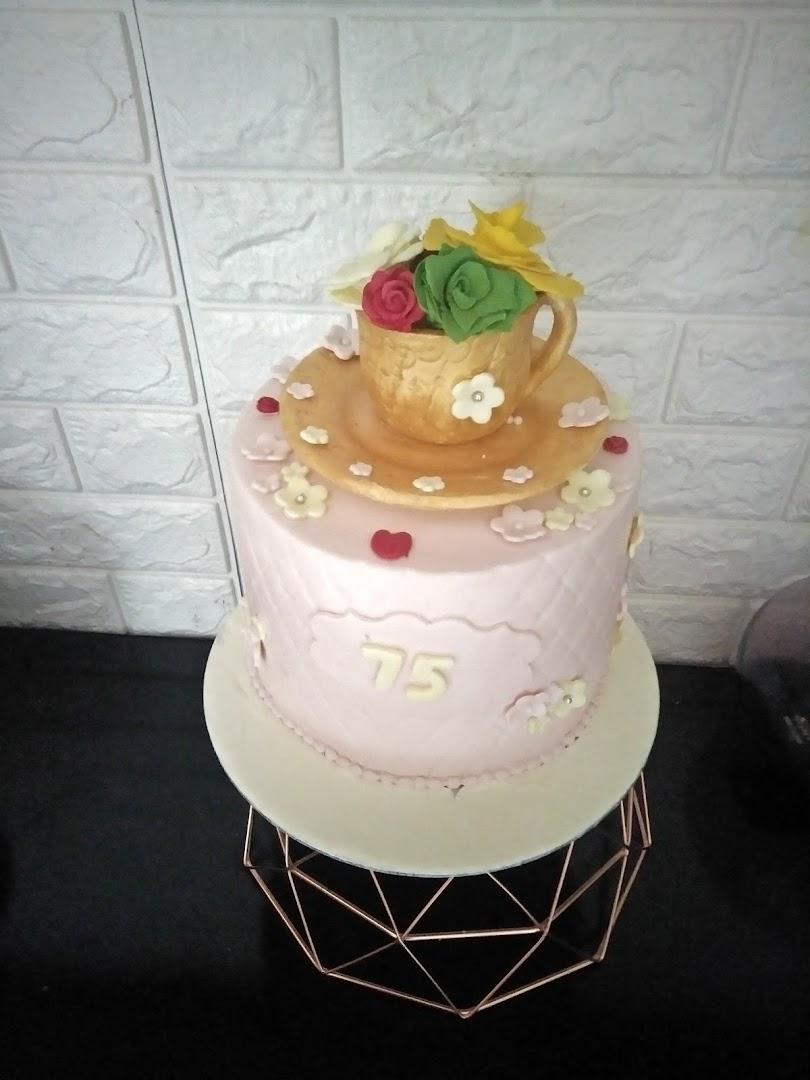 SNEKHAYA CAKES
