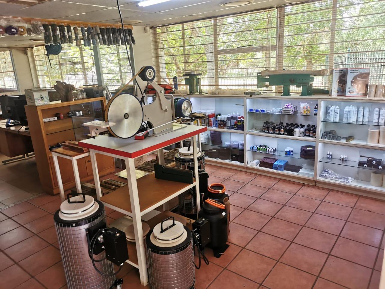 Knife Machines Tools and Supplies cc