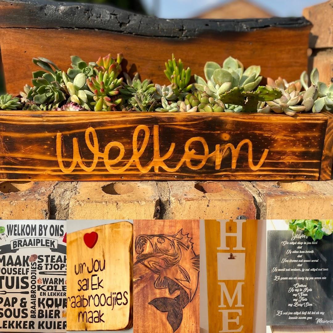 LALLIE'S CRAFTS &amp; EVENTS