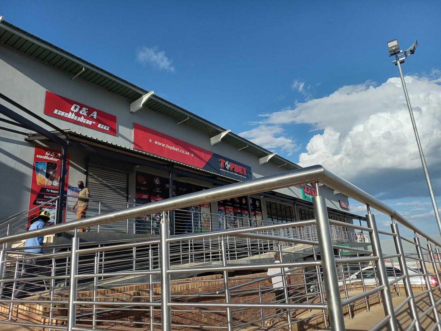 Shoprite Olievenhoutbosch Corner