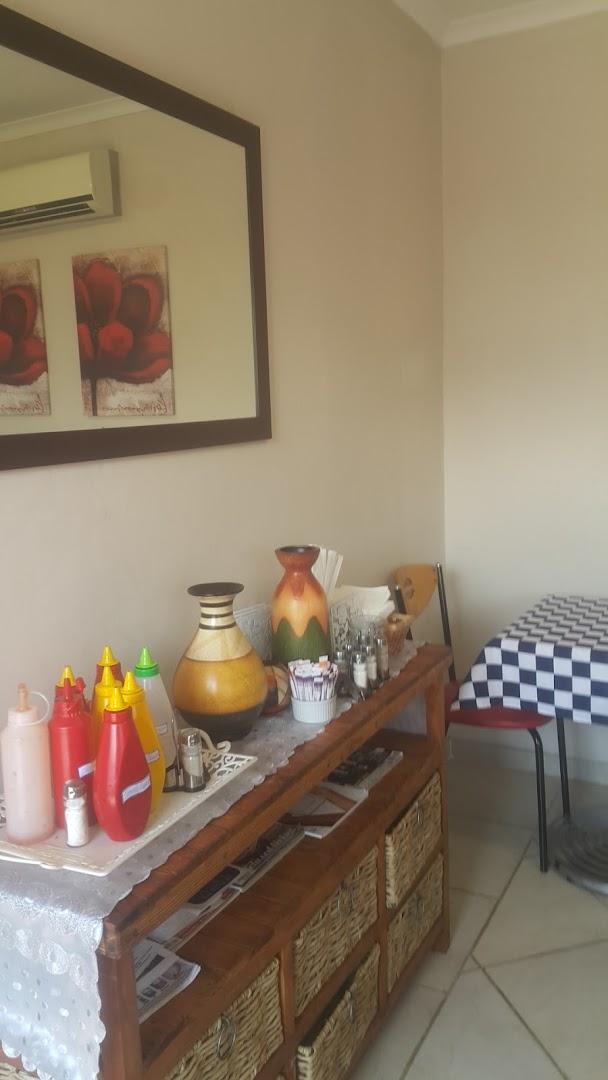 Lortons Coffee Shop &amp; Car Spa
