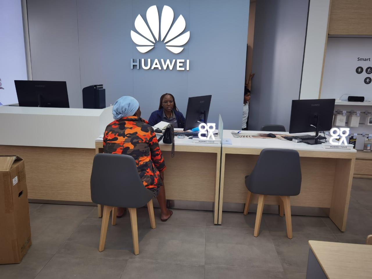 Huawei Authorized Experience Store (Centurion Mall)