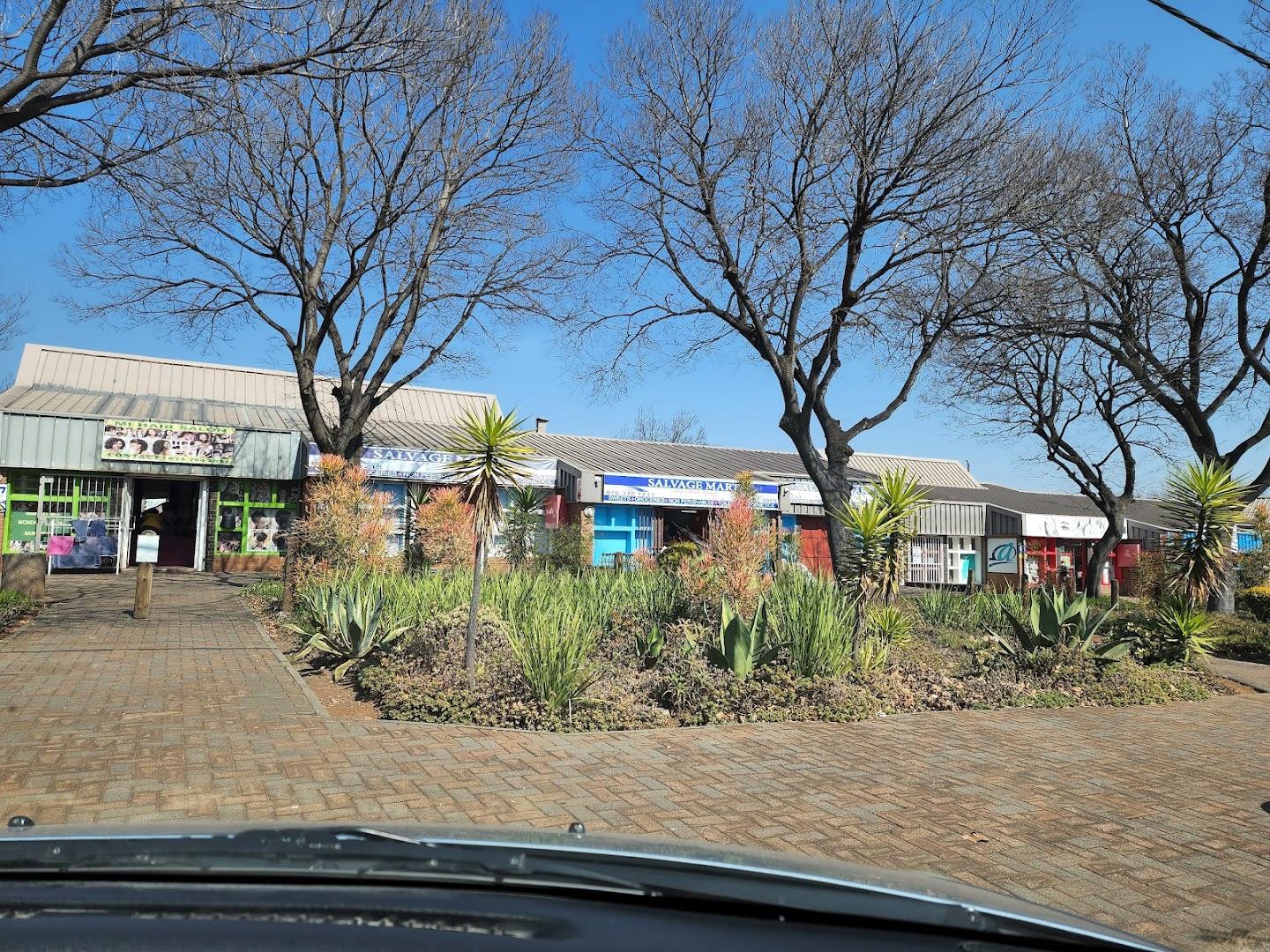 Salvage Mart
