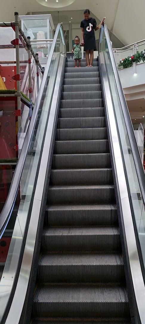 Brooklyn Mall - Brooklyn Square