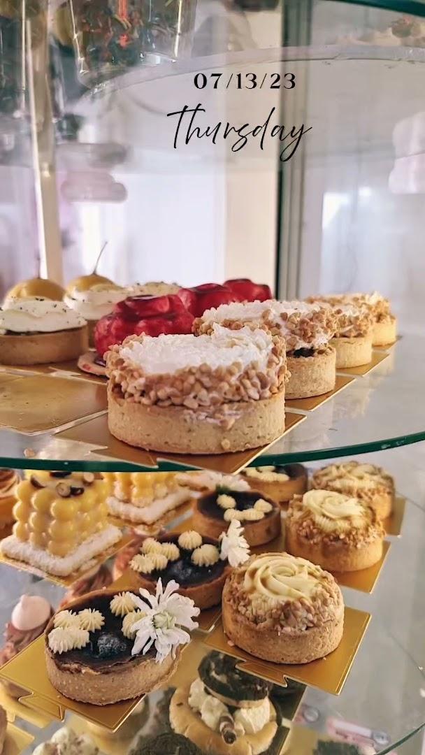 Leona's Cakery